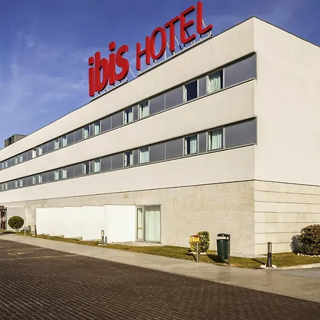 Ibis Sao Joao