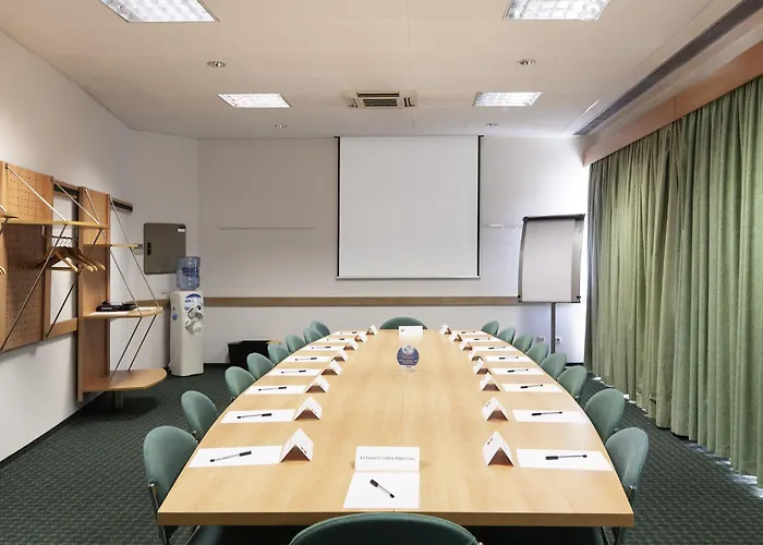 波尔图圣若昂宜必思酒店 酒店 2*