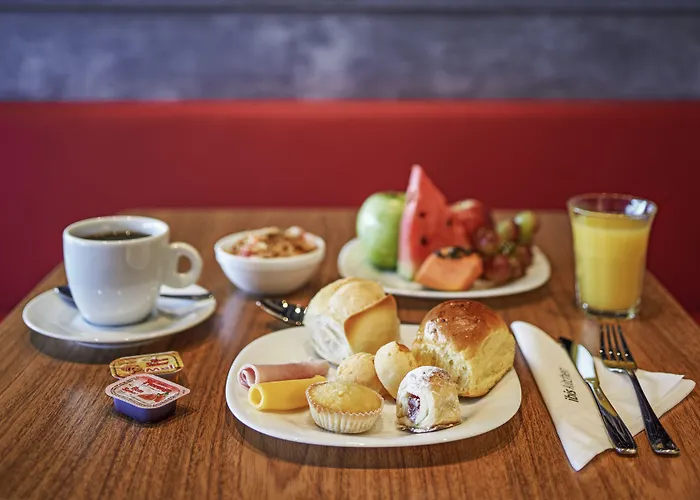 波尔图圣若昂宜必思酒店 2*