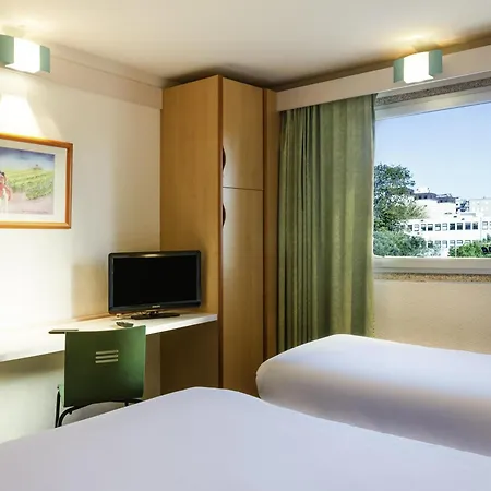 Ibis Sao Joao 2* Porto