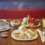 Ibis Sao Joao 2*