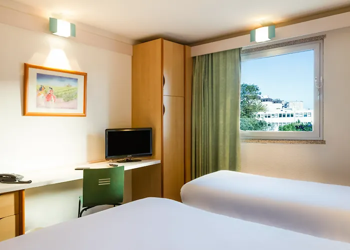 Ibis Sao Joao