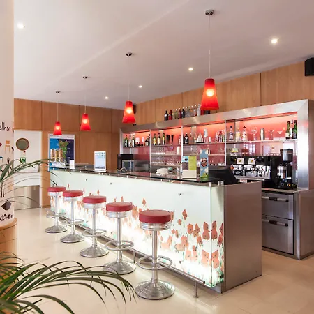 Ibis Sao Joao Hotell